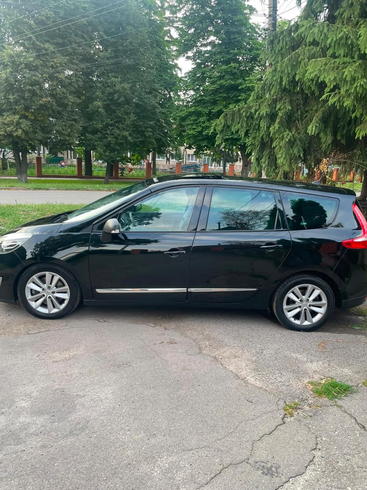 renault grand scenic 4