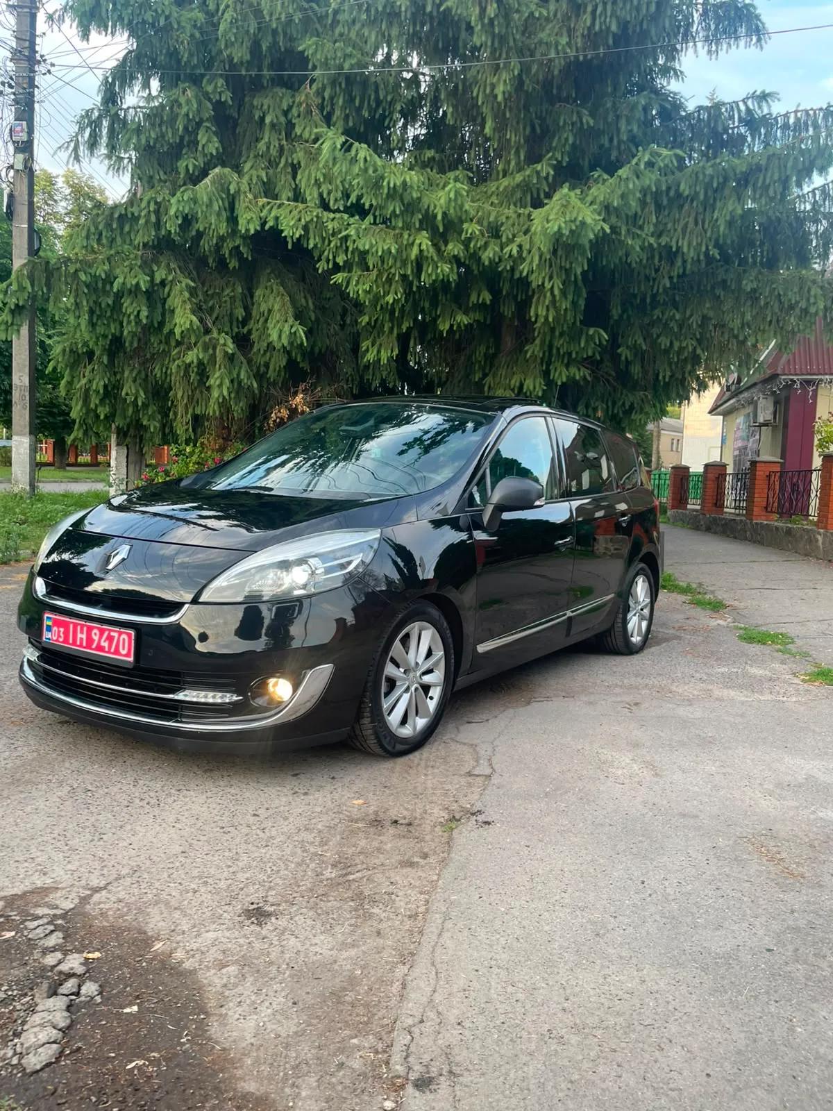 renault grand scenic 2012