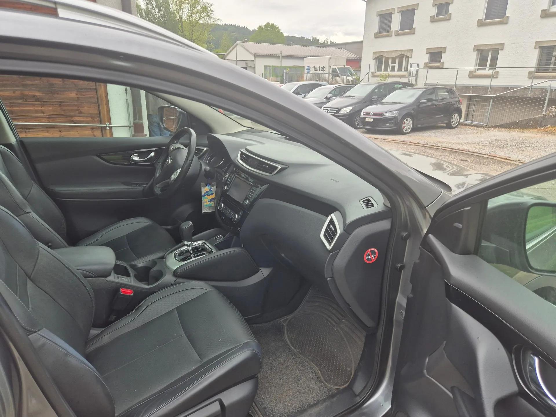 nissan qashqai 6