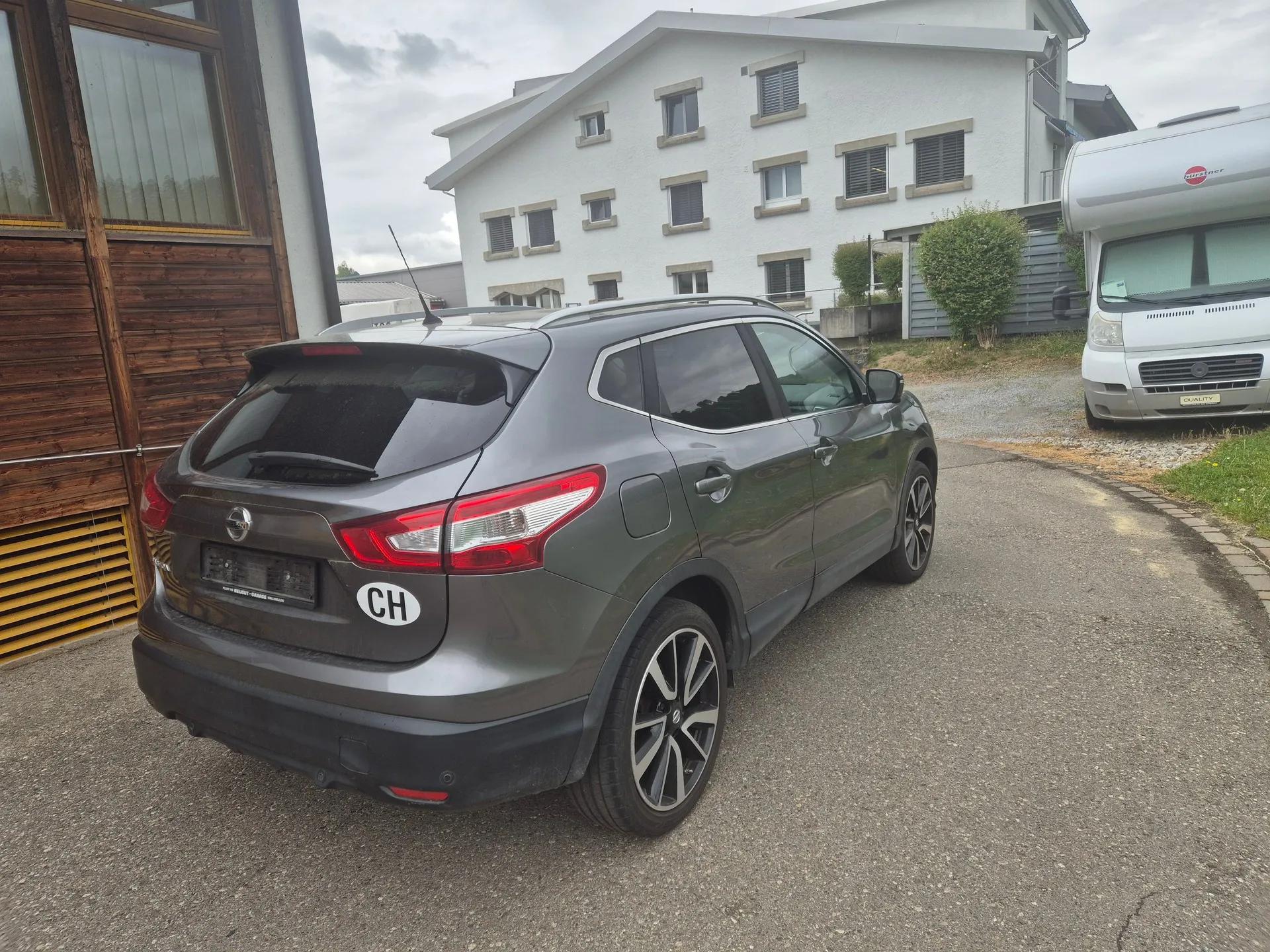 nissan qashqai 4