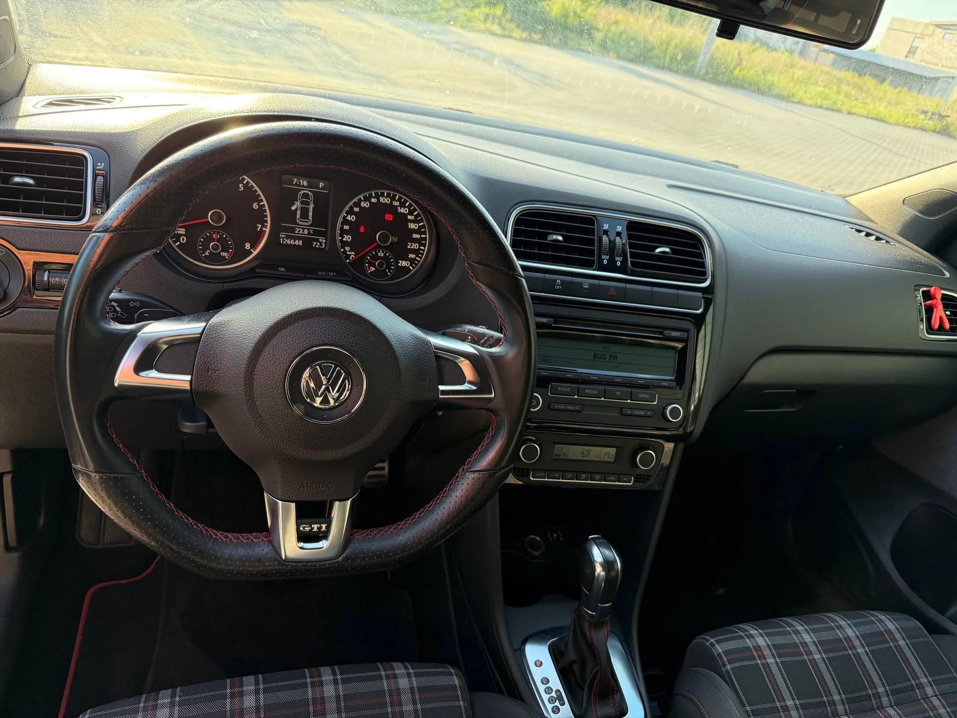 volkswagen polo 5