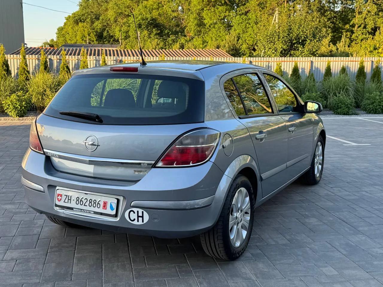 opel astra 4