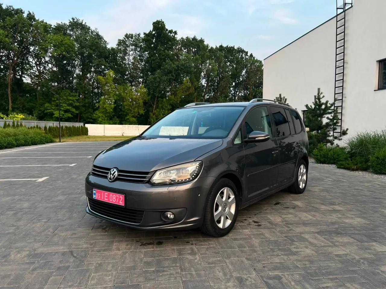 volkswagen touran 2012