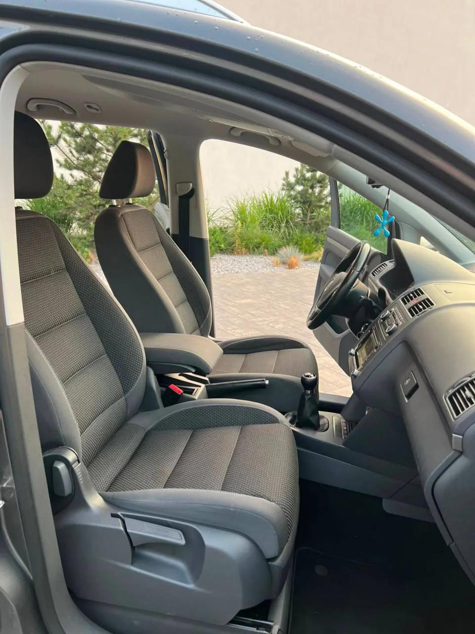 volkswagen touran 6