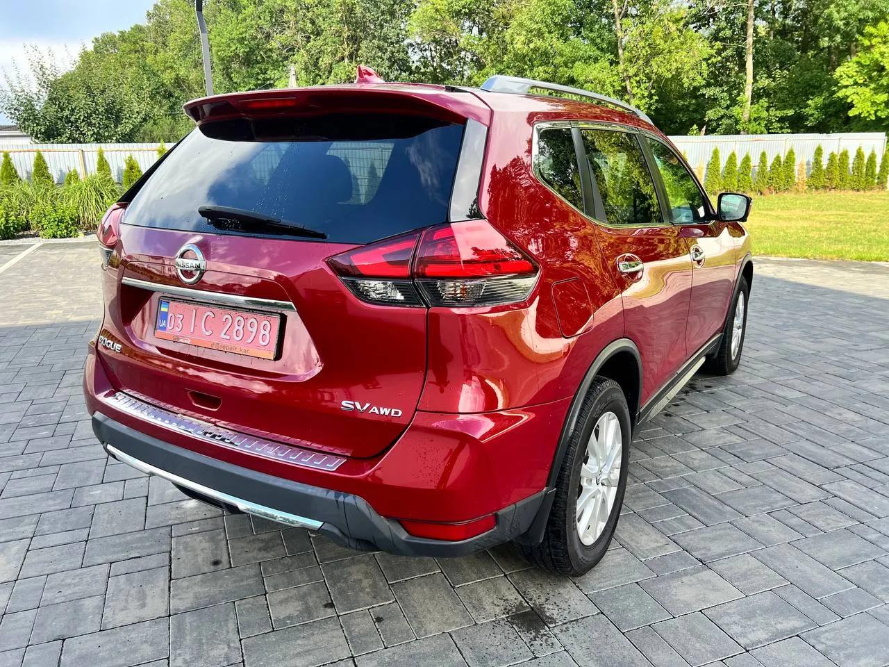 nissan ROGUE 4