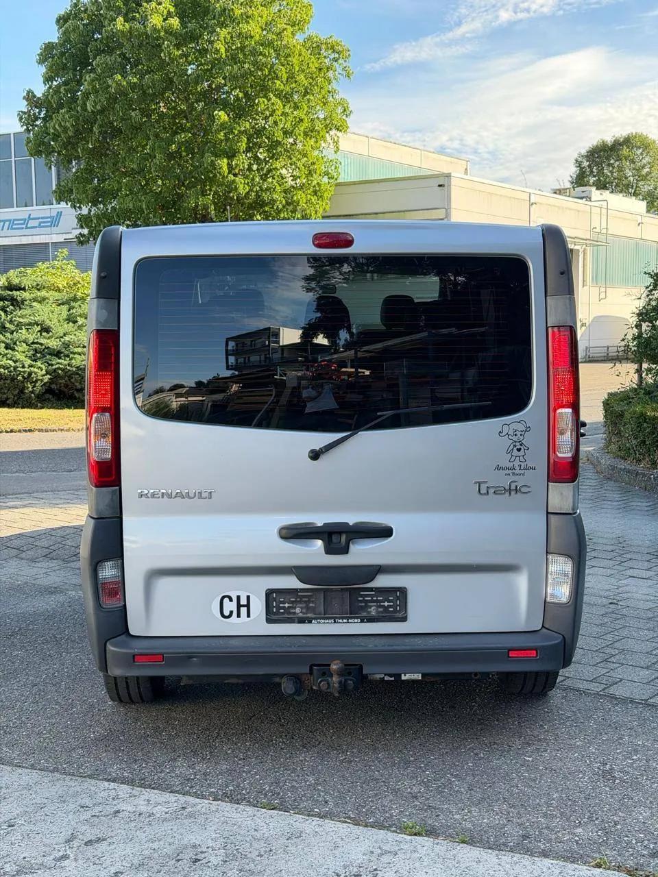 renault trafic 4