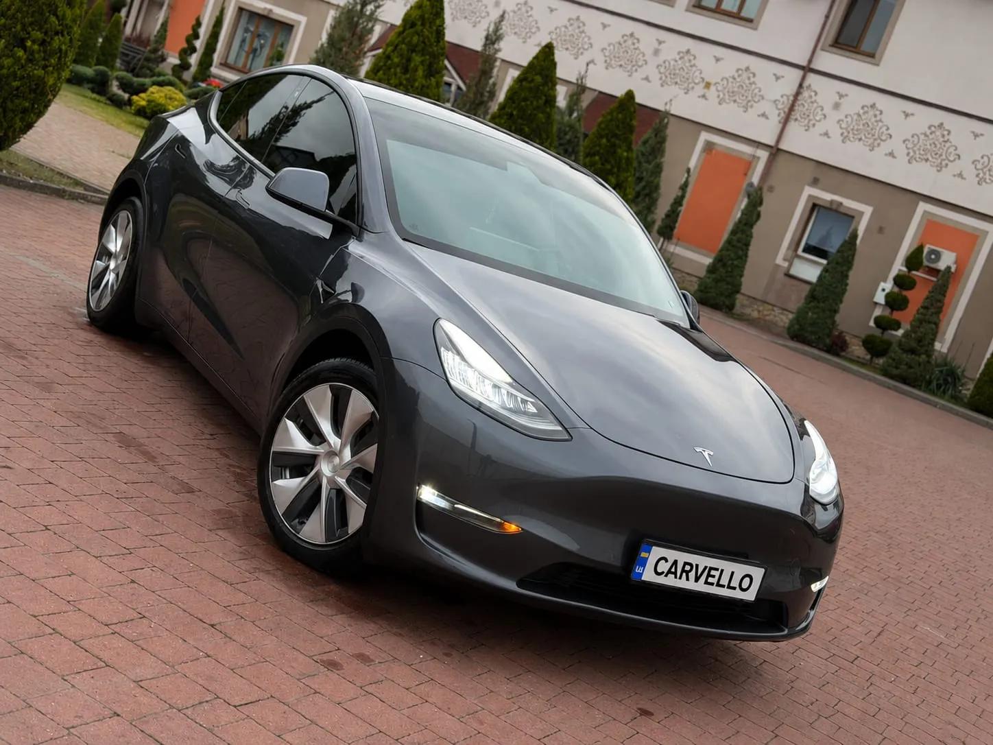 tesla model y 2020