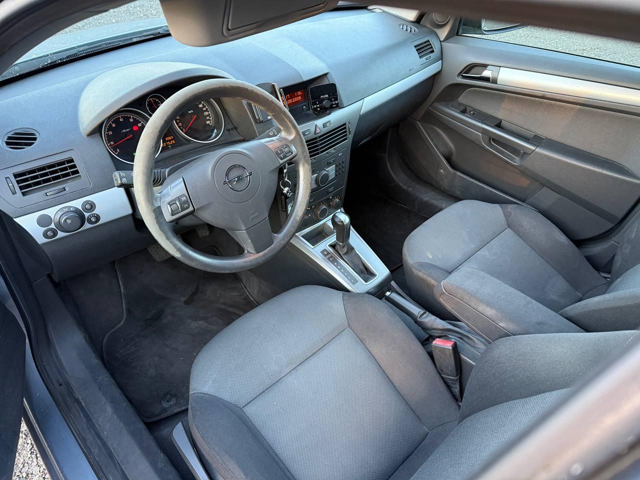 opel astra 4