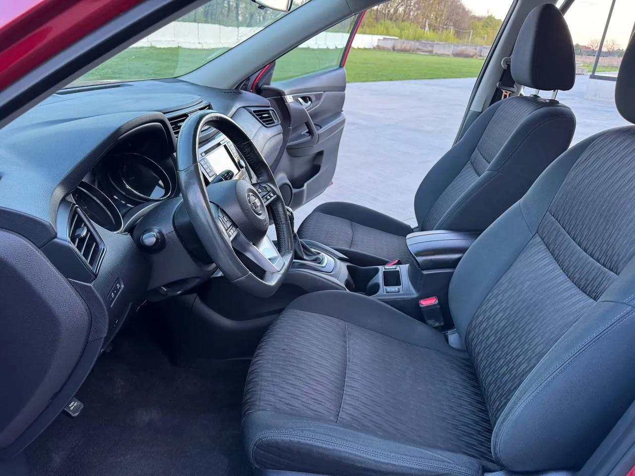 nissan ROGUE 6